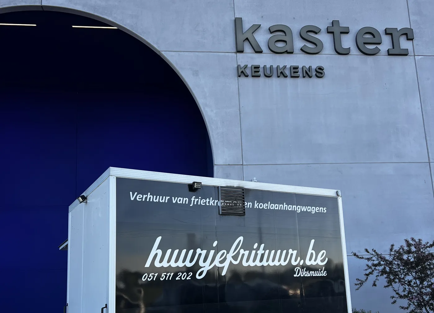 De foodtruck van Huurjefrituur op het bedrijfsfeest van Kaster Keukens